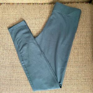 Good American Teal Cotton Leggings. Great condition in a beautiful color!!